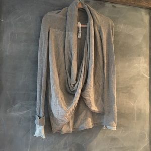 Lululemon iconic wrap